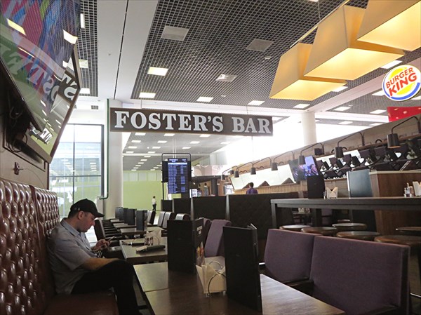 009-Foster’s bar